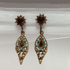 Vintage clip on boho chic drop dangle earrings.Purple,turquoise and pearl stones